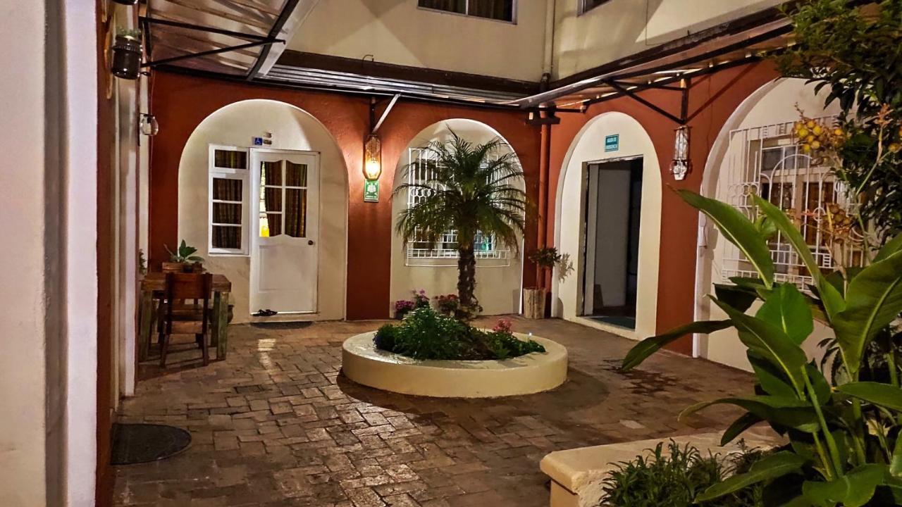 Hostal Yakumama Cuenca Exterior foto